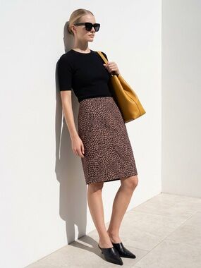 Women’s Loft Brown With Beige  polkadot Pattern Pencil Skirt Sz 10